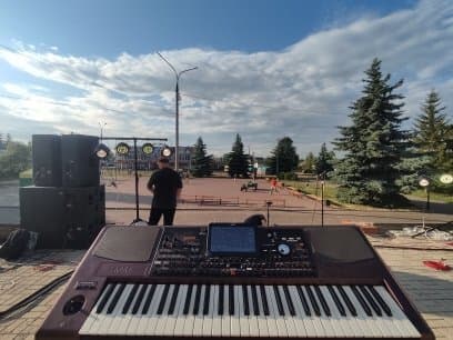Korg pa700