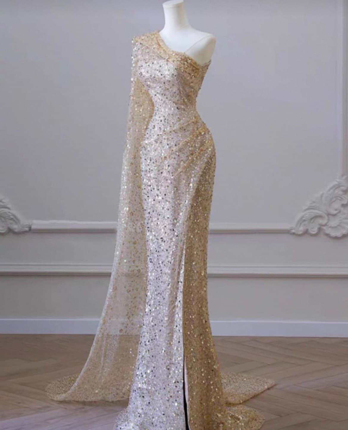 Продам Вечернее платье - фото 1